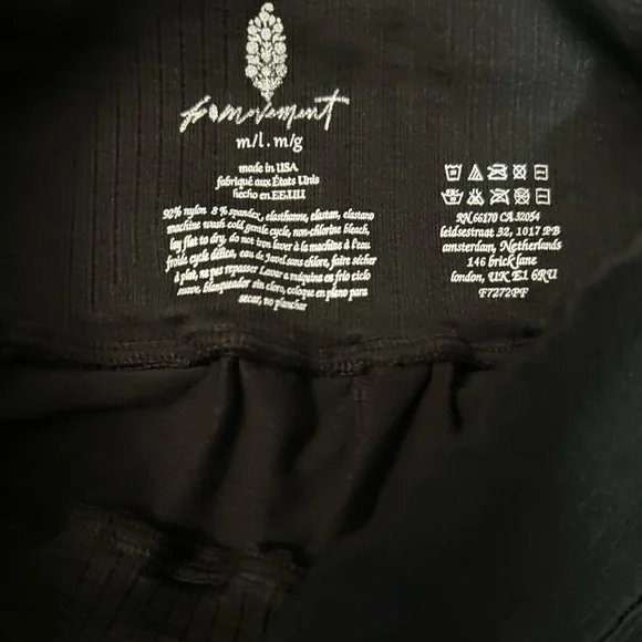 🛑SOLD!🛑 Free People Happiness Runs Muscle Tank & Good Karma Flare Leggings SET - Picture 13 of 16